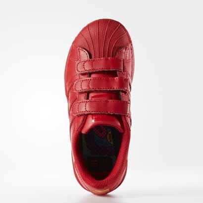 Created by MDKGraphicsEngine - Licensed to Adidas Production (6 licenses)