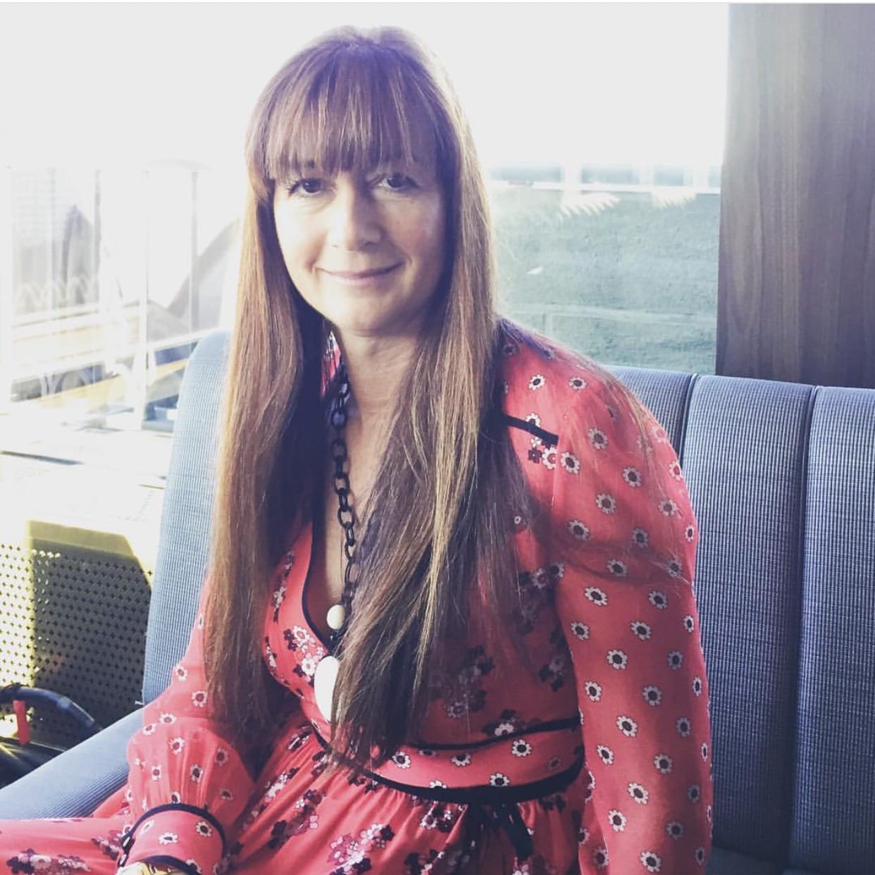 Aizat bersembang santai bersama KetuaPengarah Kreatif Kate Spade, Deborah Lloyd.