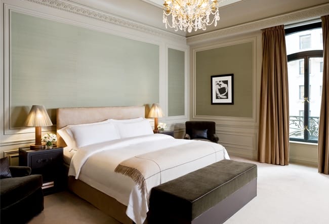 BOTTEGA VENETA, ST. REGIS ROME 01