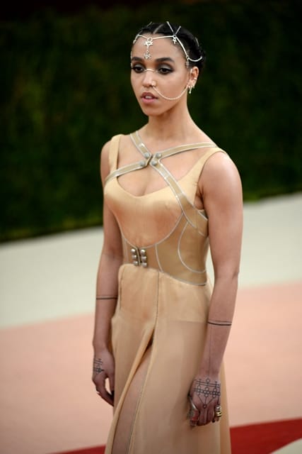 May 3, 2016 - New York, NY, USA - FKA Twigs arriving at the ''Manus x Machina: Fashion in the Age of Technology'', The Costume Institute of The Metropolitan Museum of Art Gala 2016 on May 2, 2016 in New York City. (Credit Image: © Kristin Callahan/Ace Pictures via ZUMA Press)