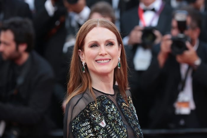 ©PHOTOPQR/LE PARISIEN ; © PHOTO / LE PARISIEN / FREDERIC DUGIT SPECTCALE / CINEMA Palais des festivals à Cannes (06) 69ème Festival de Cannes Photo: Montée des marches pour le film d'ouverture CAFÉ SOCIETY (USA) [Hors Compétition] De Woody ALLEN avec Julianne Moore 69th annual Cannes Film Festival in Cannes, France, May 2016. The film festival will run from 11 to 22 May. Photo via Newscom