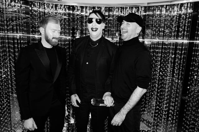 Vetements (dipersembahkan oleh Marilyn Manson)