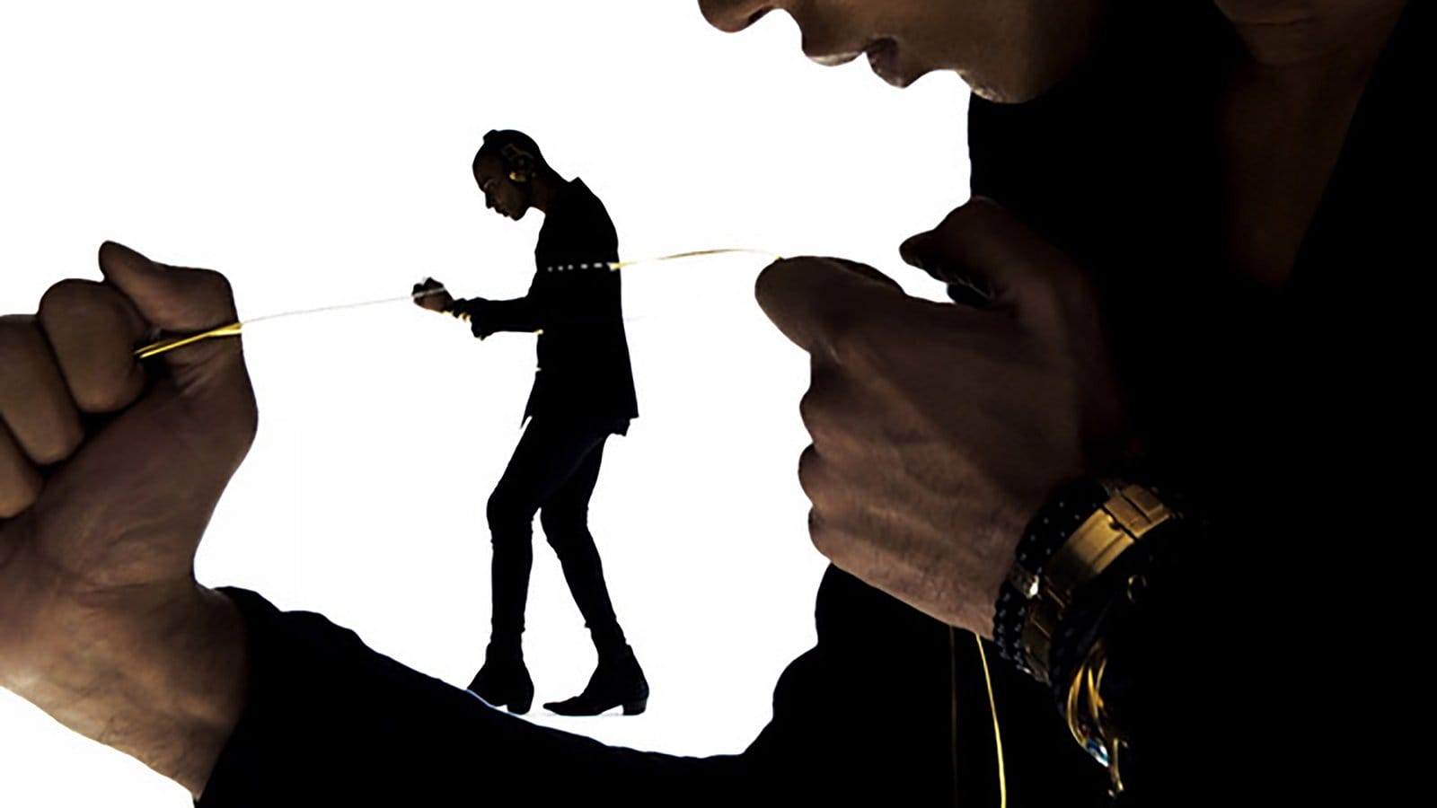 01-balmain-accessories