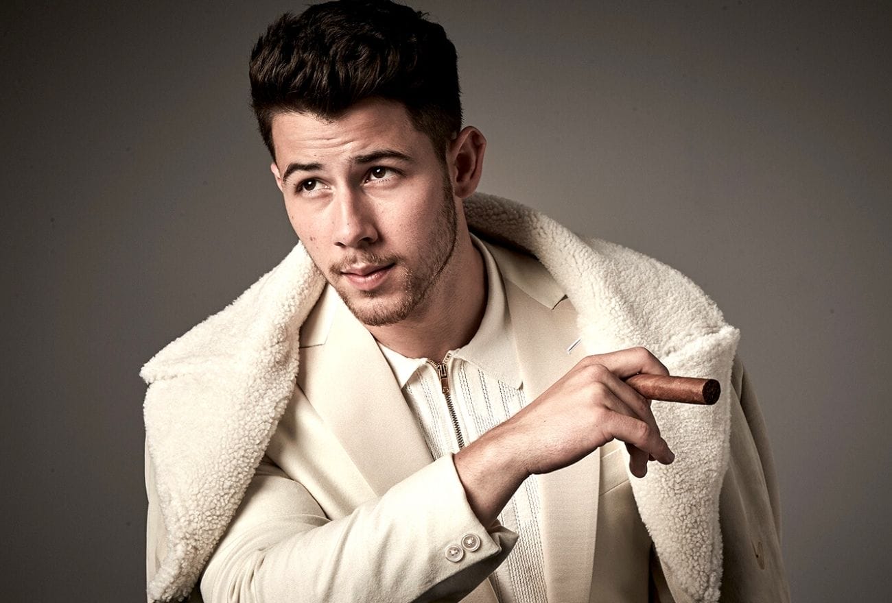 Cedera Di Set Penggambaran, Nick Jonas Dikejarkan Ke Hospital