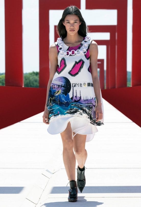 LOUIS VUITTON CRUISE 2022