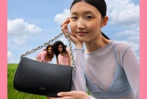 Beg Tangan Furla , Membawa Sprit Baru