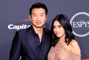 Simu Liu Tayang Teman Wanita Di Karpet Merah Anugerah ESPY