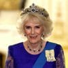 Istiadat Pertabalan: Permaisuri Camilla Beri Penghormatan Kepada Ratu
