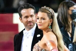 Blake Lively Selamat Melahirkan Cahaya Mata Keempat