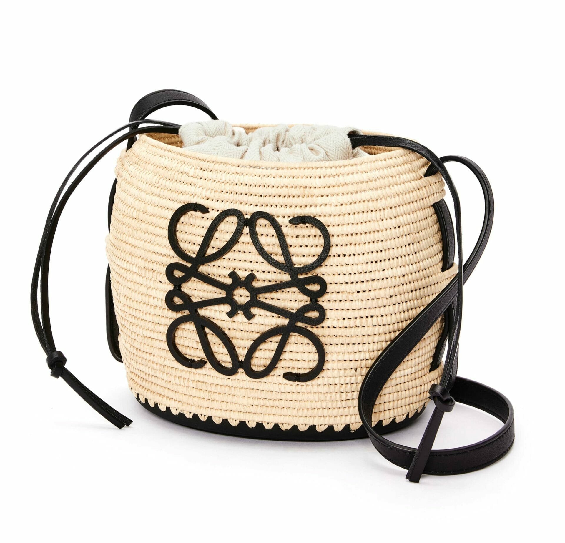 Summer Trend 2023: Beg Raffia LOEWE