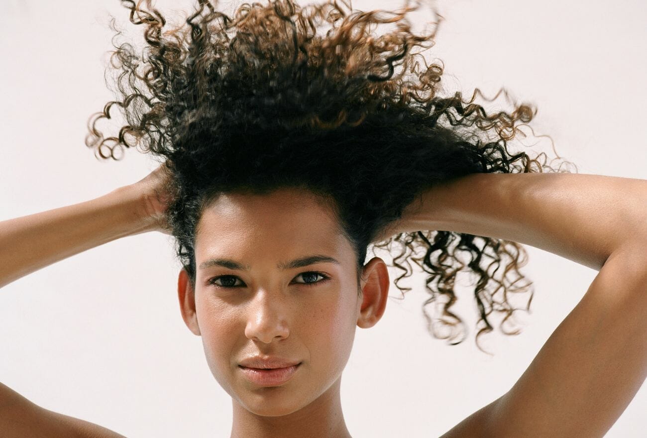 10 Tip Penjagaan Rambut Keriting