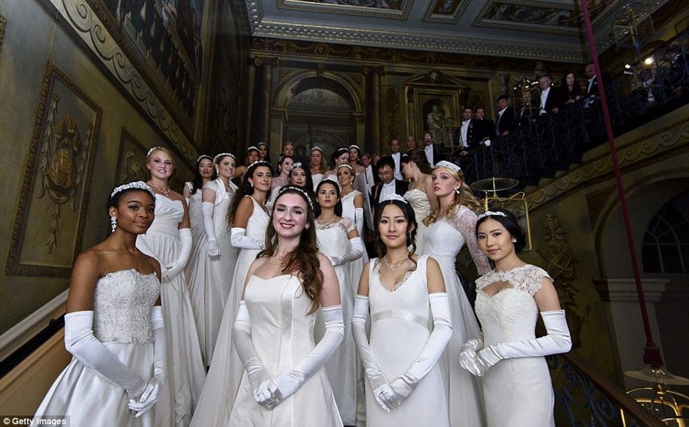 Golongan atasan sentiasa menantikan pelbagai acara yang eksklusif. Kali ini, GLAM ingin berkongsi 9 pesta mewah yang perlu anda tahu.