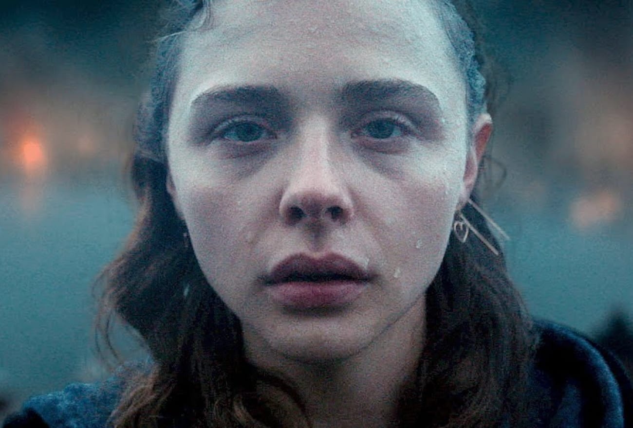 chloe grace moretz hot dalam filem Mother/Android